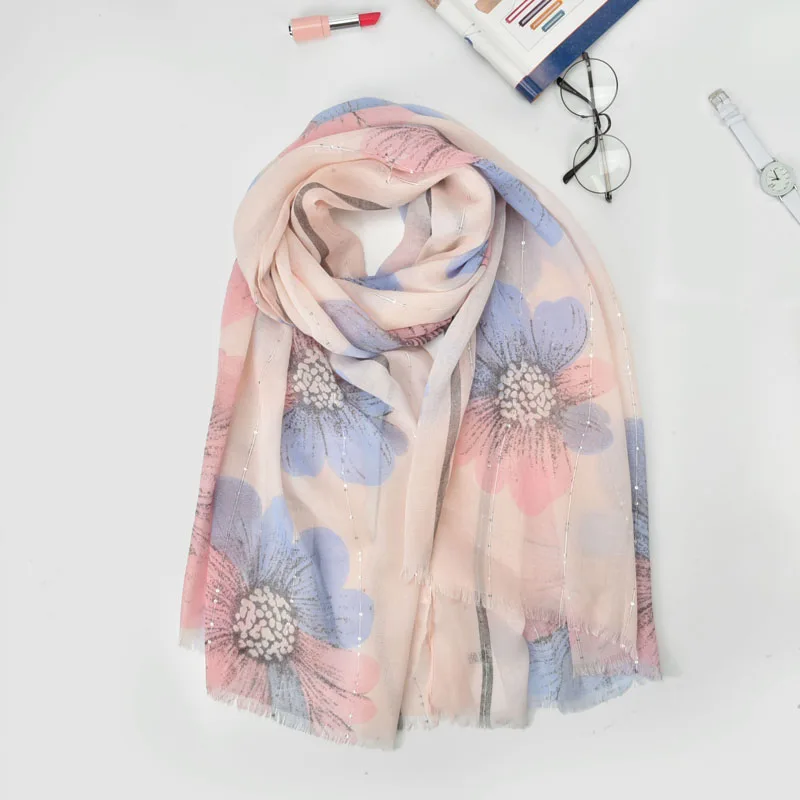 YILIAN Brand Sequins Floral Print Elegant Scarf for Women Cotton Long Newest Designer Top Lady Star Scarves 2018 YL252
YILIAN Brand Sequins Floral Print Elegant Scarf for Women Cotton Long Newest Designer Top Lady Star Scarves 2018 YL252