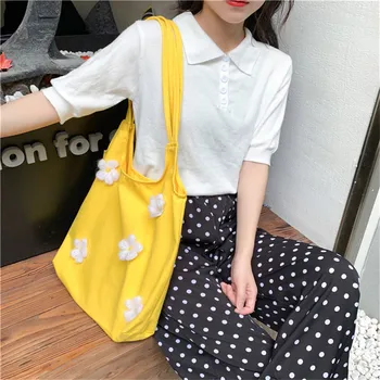 Bags for women 2019 Summer Women Canvas Shoulder Bag Daisy decoration Printing Harajuku style Beach Bags Casual Tote Feminina
Bags for women 2019 Summer Women Canvas Shoulder Bag Daisy decoration Printing Harajuku style Beach Bags Casual Tote Feminina