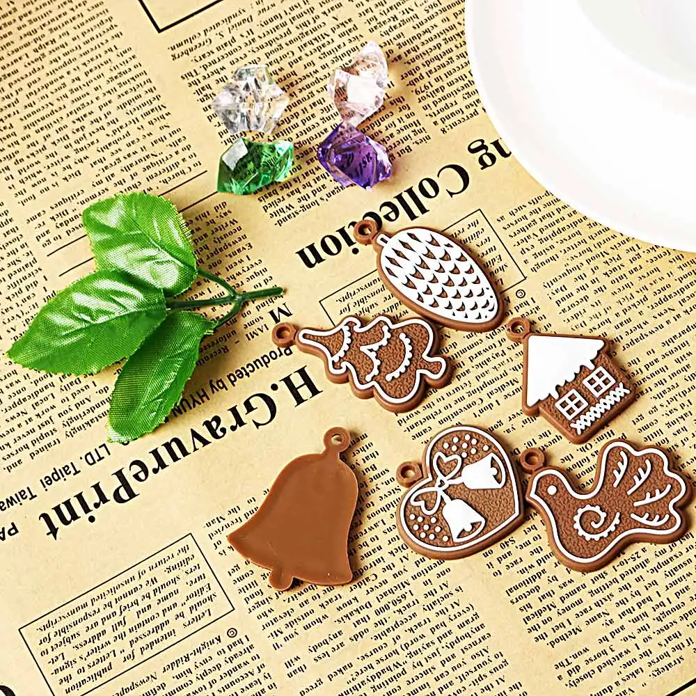 11pcs Cartoon Animal Snowflake Biscuits Hanging Christmas Tree Ornament Handmade Polymer Clay Cute Christmas Tree Decorations
11pcs Cartoon Animal Snowflake Biscuits Hanging Christmas Tree Ornament Handmade Polymer Clay Cute Christmas Tree Decorations