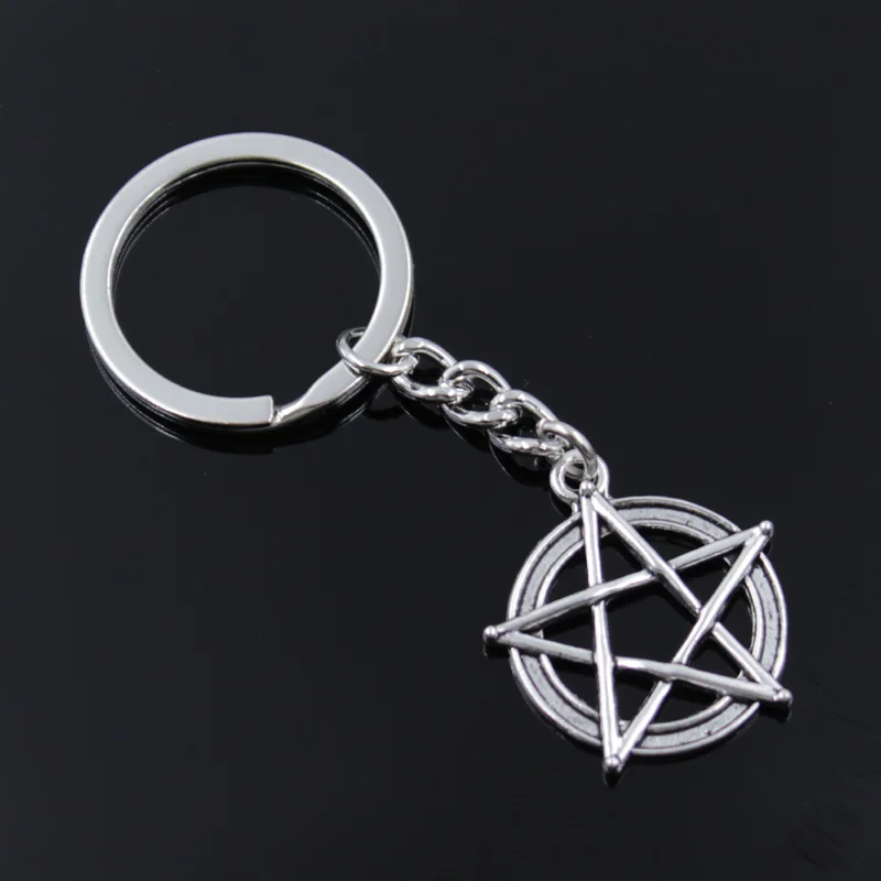 new fashion men 30mm keychain DIY metal holder chain vintage star pentagram 31x27mm silver pendant car Keychain Gift
new fashion men 30mm keychain DIY metal holder chain vintage star pentagram 31x27mm silver pendant car Keychain Gift