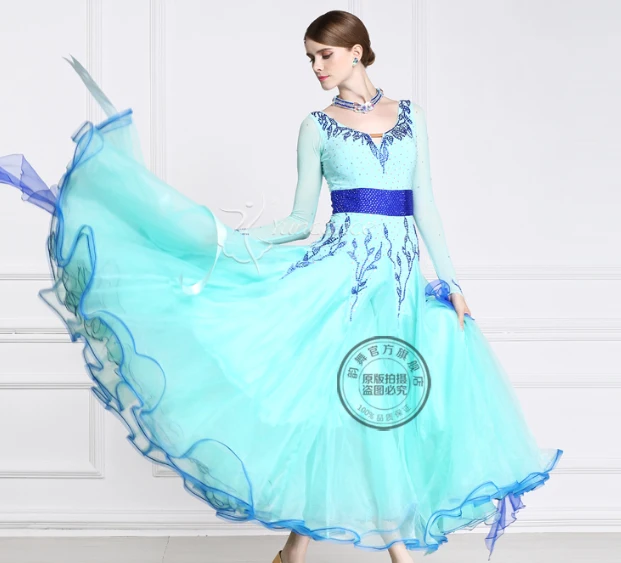 customize rhinestone noble blue color long sleeve Fox trot Waltz tango salsa competition ballroom cha cha dance dress
customize rhinestone noble blue color long sleeve Fox trot Waltz tango salsa competition ballroom cha cha dance dress