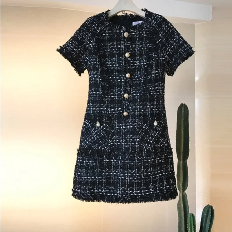 Limiguyue spring autumn plaid tweed dress for women short sleeve pearls button tassel wool party dress mini vestidos Y096
Limiguyue spring autumn plaid tweed dress for women short sleeve pearls button tassel wool party dress mini vestidos Y096