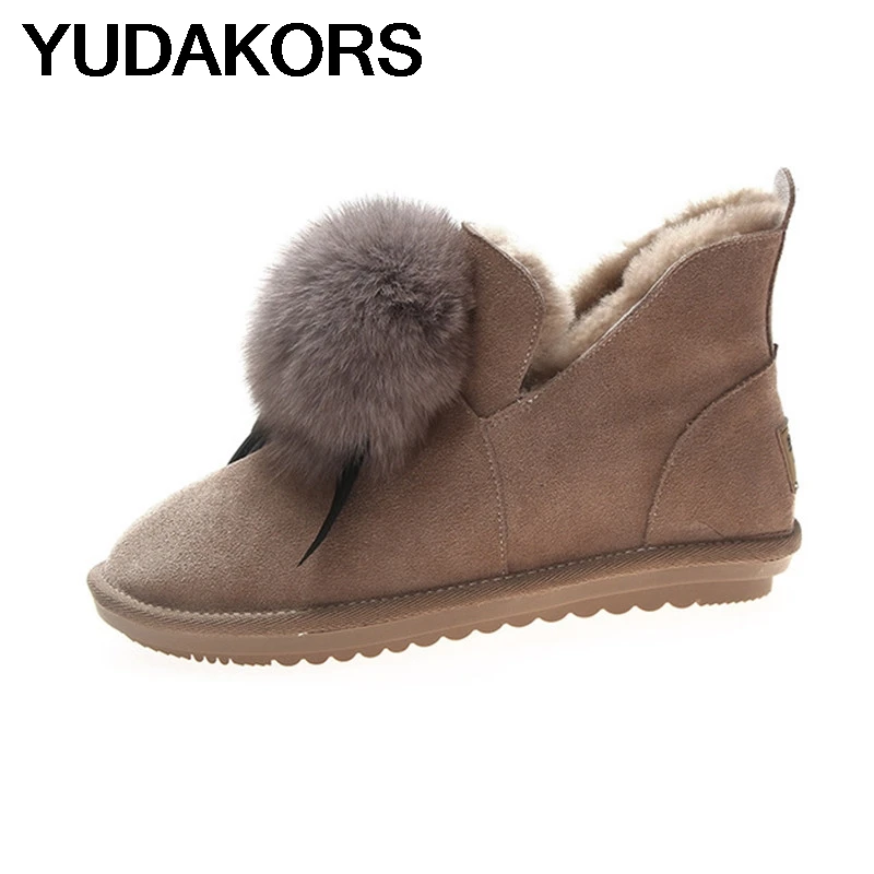 Female Flats Hair Ball Fluffy Ankle Shoes for Women Furry Warm Plush Winter sport Shoes Woman Fashion flat Shoes YD184 
Female Flats Hair Ball Fluffy Ankle Shoes for Women Furry Warm Plush Winter sport Shoes Woman Fashion flat Shoes YD184