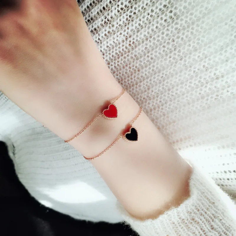 Double-faced Black and Red Shell Stone Bracelet Chain Women Heart Charm Rose Gold Color Bangle Simple Bracelet Brief Accessories
Double-faced Black and Red Shell Stone Bracelet Chain Women Heart Charm Rose Gold Color Bangle Simple Bracelet Brief Accessories