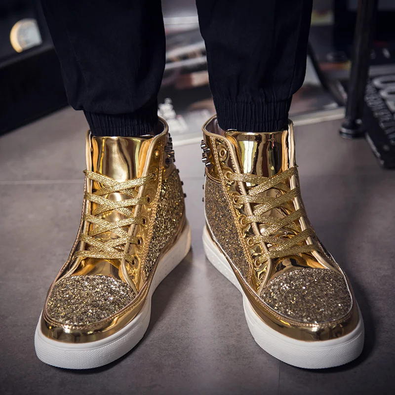 Men Gold High Top Casual Shoes Spring Autumn Fashion Female Shiny Bling Rivet Golden Sneakers Lovers Shoes High Quality Footwear
Men Gold High Top Casual Shoes Spring Autumn Fashion Female Shiny Bling Rivet Golden Sneakers Lovers Shoes High Quality Footwear