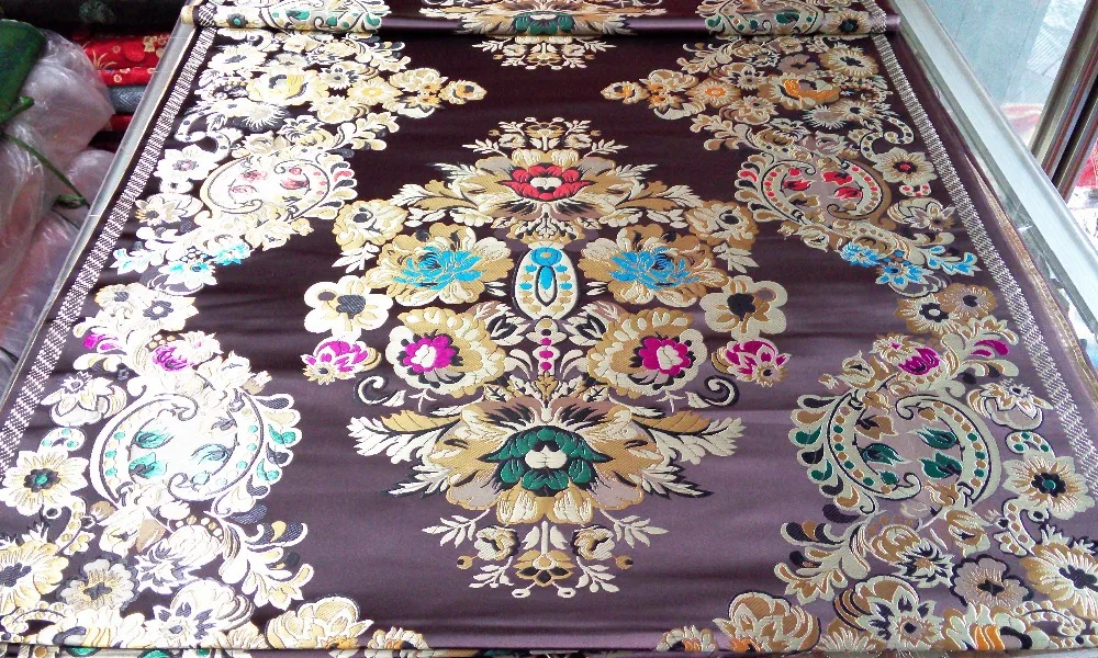 chinese traditional silk fabric cheongsam brocade 75CM Polyester coffee back with red gold green blue big Positioned pattern
chinese traditional silk fabric cheongsam brocade 75CM Polyester coffee back with red gold green blue big Positioned pattern