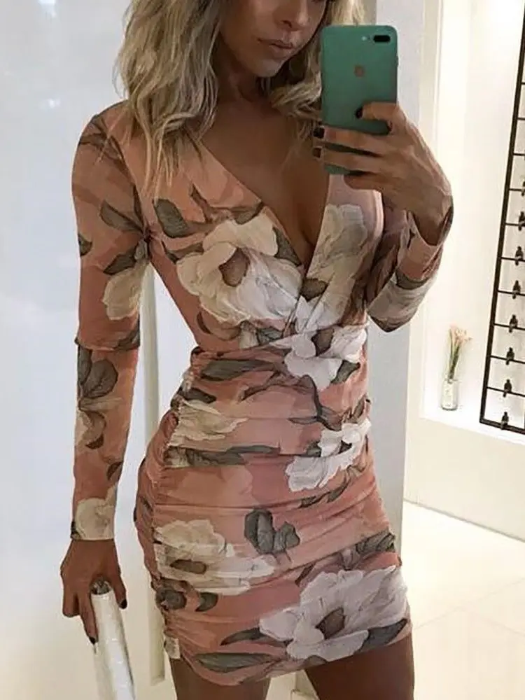 MeiHuiDa 2018 New Style Women's Summer Deep V Neck Mini Dress Ladies Casual Floral Long Sleeve Dresses
MeiHuiDa 2018 New Style Women's Summer Deep V Neck Mini Dress Ladies Casual Floral Long Sleeve Dresses