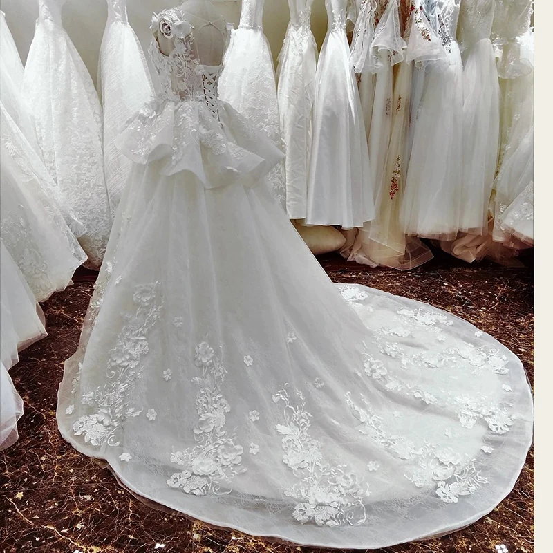 New Simple Lace Flowers Vestidos Wedding Dress vestido de noiva robe de mariage vestido de noiva curto Customize
New Simple Lace Flowers Vestidos Wedding Dress vestido de noiva robe de mariage vestido de noiva curto Customize