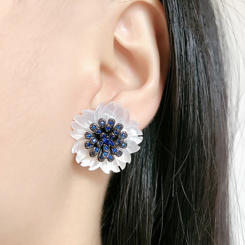 2023 New Trendy Flower Shell AAA Cubic Zirconia Detachable Stud Earrings Fashion Jewelry Wedding Party Gift Women's Fashion
2023 New Trendy Flower Shell AAA Cubic Zirconia Detachable Stud Earrings Fashion Jewelry Wedding Party Gift Women's Fashion