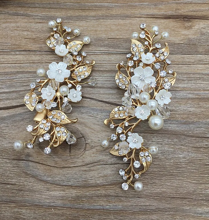 Baroque European retro bridal crown tiara wedding style jewelry alloy rhinestone crown
Baroque European retro bridal crown tiara wedding style jewelry alloy rhinestone crown