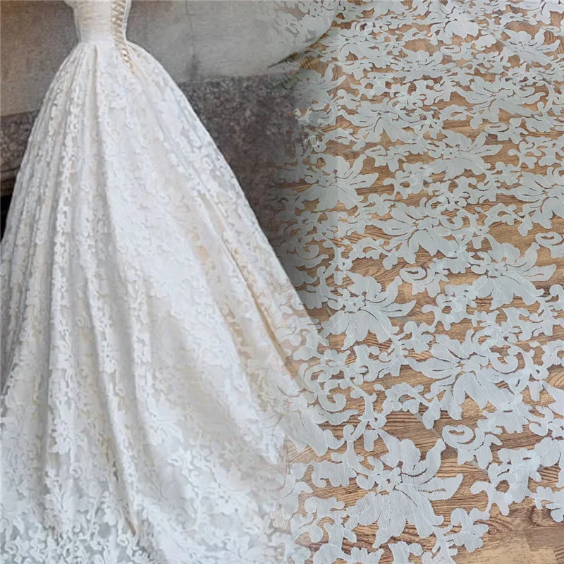 LE098 Off white High End hot Style Tulle Mesh Embroidery Bride Wedding Dress Lace Fabric 130CM Wide 1 Yard
LE098 Off white High End hot Style Tulle Mesh Embroidery Bride Wedding Dress Lace Fabric 130CM Wide 1 Yard