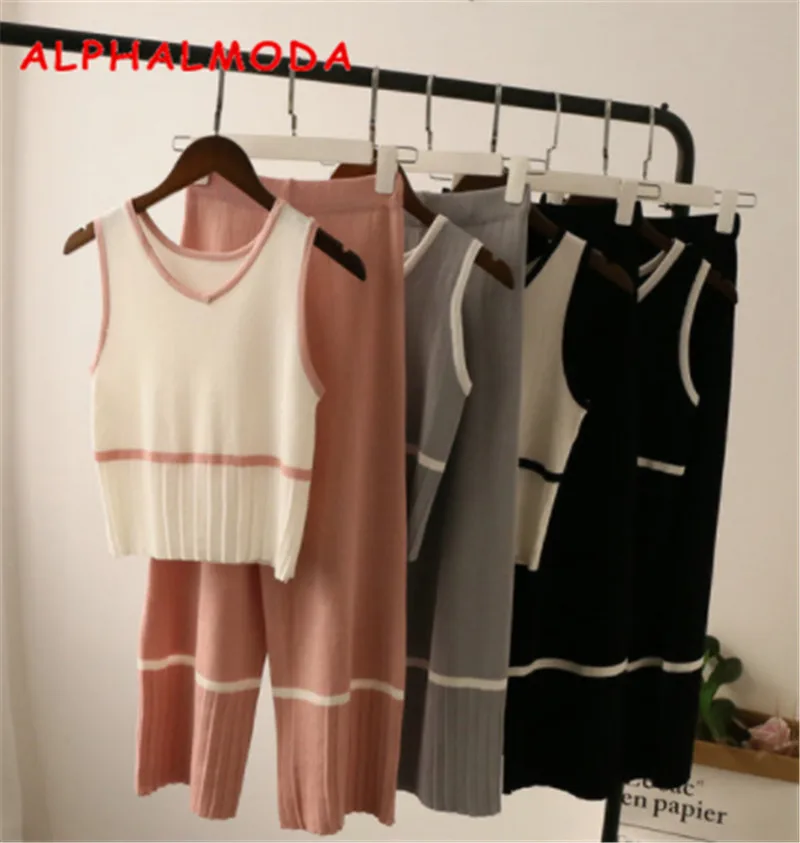 ALPHALMODA England Style Women Summer Knit Sleeveless Jumper + Wide Leg Calf-length Pants Casual 2pcs Suits
ALPHALMODA England Style Women Summer Knit Sleeveless Jumper + Wide Leg Calf-length Pants Casual 2pcs Suits