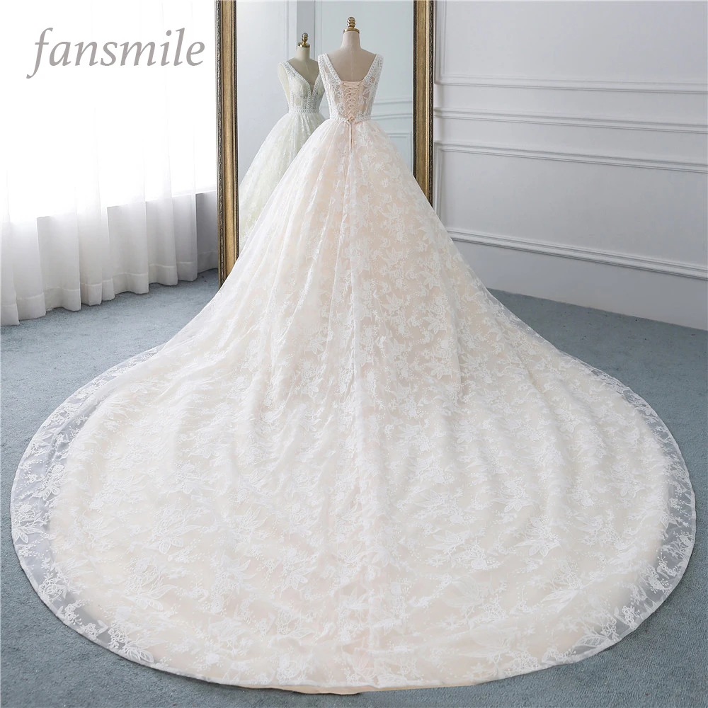 Fansmile Luxury Lace Long Train Ball Gown Wedding Dress 2019 Vestidos de Novia Princess Quality Wedding Bride Dress FSM-524T
Fansmile Luxury Lace Long Train Ball Gown Wedding Dress 2019 Vestidos de Novia Princess Quality Wedding Bride Dress FSM-524T