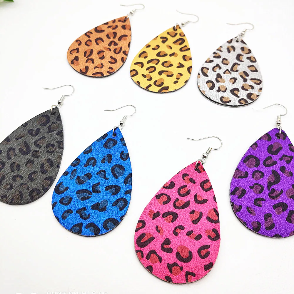 SOARRISE 7 Colors Water Drop Leopard PU Leather Earrings For Women Bohemian Vintage Big Dangle Statement Earrings Female Jewelry
SOARRISE 7 Colors Water Drop Leopard PU Leather Earrings For Women Bohemian Vintage Big Dangle Statement Earrings Female Jewelry