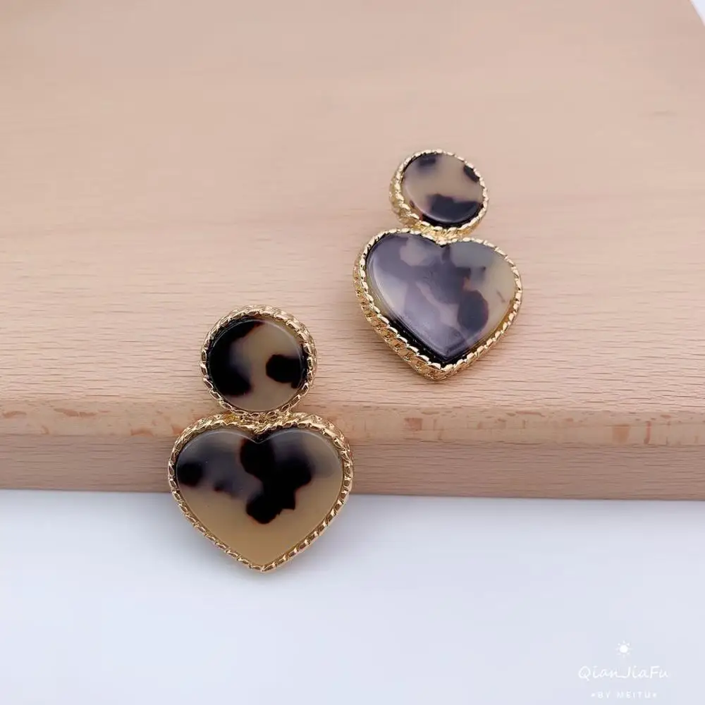 GOLD EARRINGS FASHION JEWELRY EARRINGS WEDDING PARTY GIFTS FEMALE ACCESSORIES GOOD QUALITY
GOLD EARRINGS FASHION JEWELRY EARRINGS WEDDING PARTY GIFTS FEMALE ACCESSORIES GOOD QUALITY