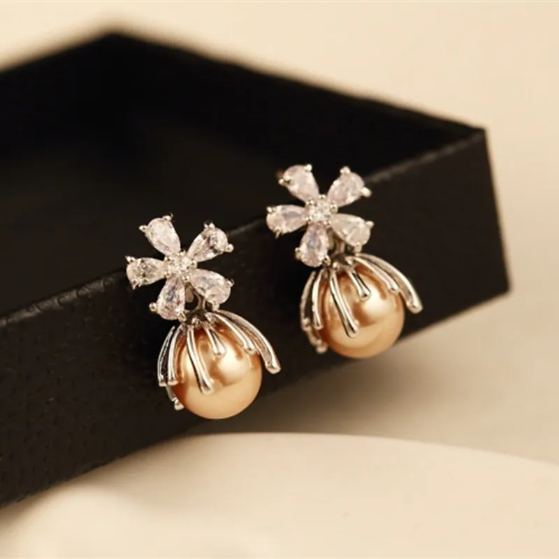 CX-Shirling Women Gold&Silver Double Wear Pearl AAAA+ Zircon Flower Anti-Allergy Earring Female Party Earring Fine Pearl Jewelry
CX-Shirling Women Gold&Silver Double Wear Pearl AAAA+ Zircon Flower Anti-Allergy Earring Female Party Earring Fine Pearl Jewelry