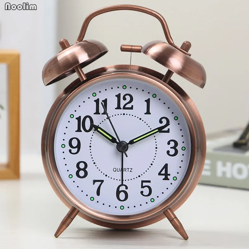 Digital Alarm Clock Creative Fashion Simple Mute Round Metal Portable Bedside Clock European Home Living Room Table Decoration
Digital Alarm Clock Creative Fashion Simple Mute Round Metal Portable Bedside Clock European Home Living Room Table Decoration