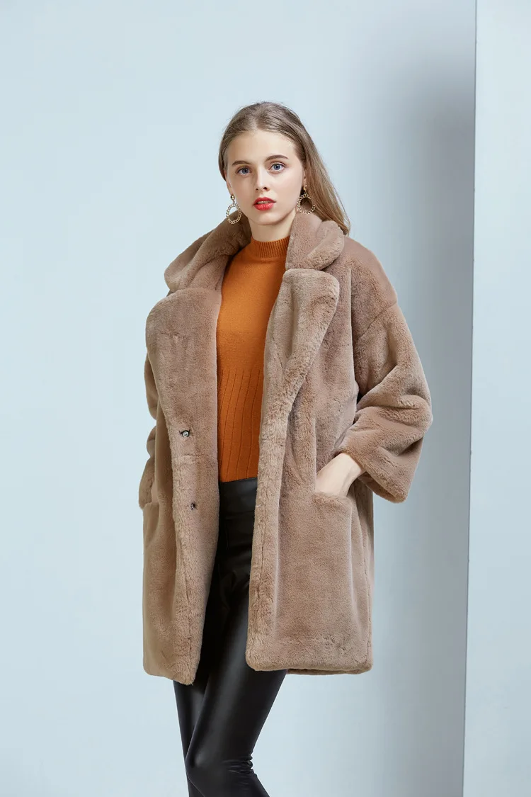 Top Quality Winter Faux Fur Coat Celebrity Long Sleeve Fluffy Sexy Night CLub Party Fashion Winter Coat Women Wholesale
Top Quality Winter Faux Fur Coat Celebrity Long Sleeve Fluffy Sexy Night CLub Party Fashion Winter Coat Women Wholesale