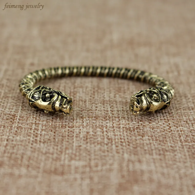 New Design Bracelet two Headed Wolf Fenrir Viking Logo Mens Bangle Jewelry For Fans Best Gifts Can Drop Shipping Viking Jewelry
New Design Bracelet two Headed Wolf Fenrir Viking Logo Mens Bangle Jewelry For Fans Best Gifts Can Drop Shipping Viking Jewelry