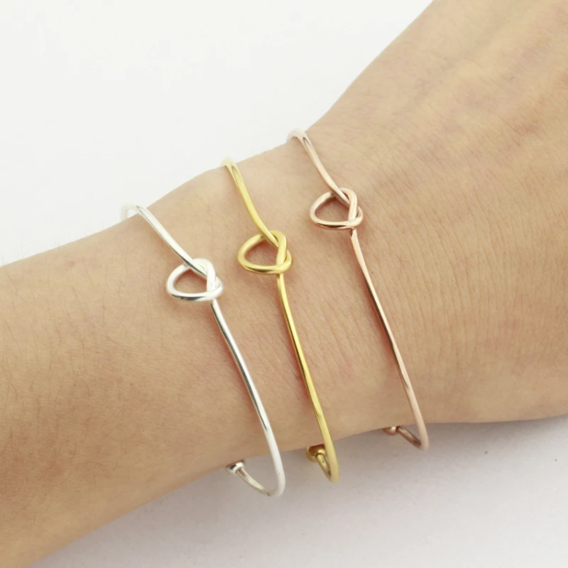 Minimalist Knot Bangles Bracelet Femme Bridesmaid Party Jewelry Stainless Steel Wire Heart Bracelets Pulseras Mujer Moda 2019
Minimalist Knot Bangles Bracelet Femme Bridesmaid Party Jewelry Stainless Steel Wire Heart Bracelets Pulseras Mujer Moda 2019