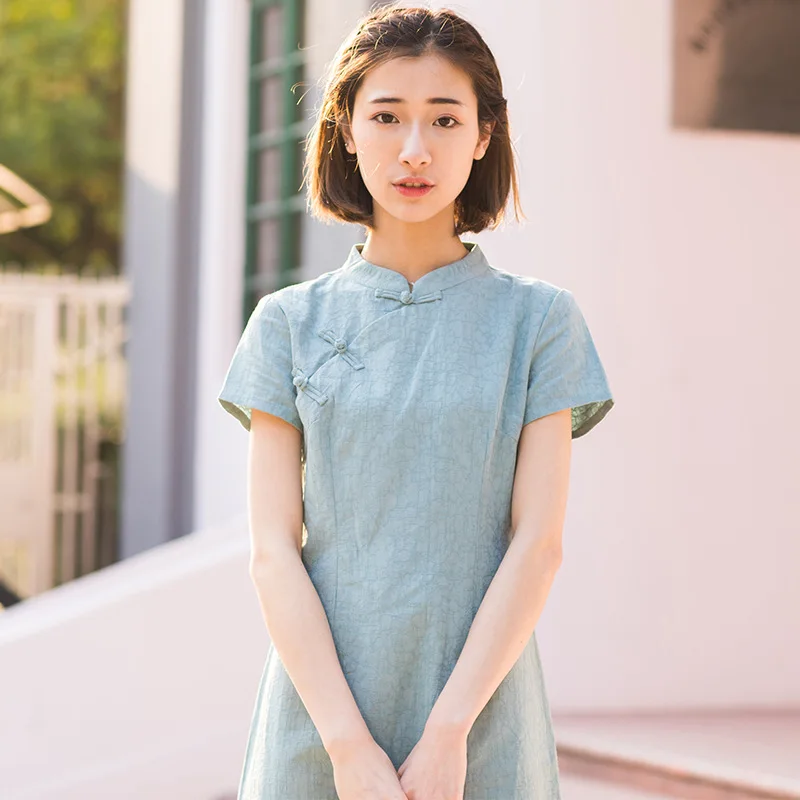 Original Linen Cheongsam Dress Short Sleeve Long Section Improved Literary Retro Plate Button Republican Style Chinese Dress
Original Linen Cheongsam Dress Short Sleeve Long Section Improved Literary Retro Plate Button Republican Style Chinese Dress