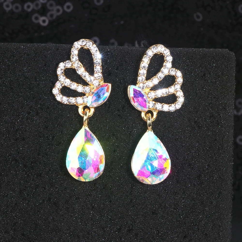 2019 Fashion Shining Crystal Dangle Earrings for Women Gold Color Charm Butterfly Shape Drop Earring Wedding Party Jewelry WX205
2019 Fashion Shining Crystal Dangle Earrings for Women Gold Color Charm Butterfly Shape Drop Earring Wedding Party Jewelry WX205