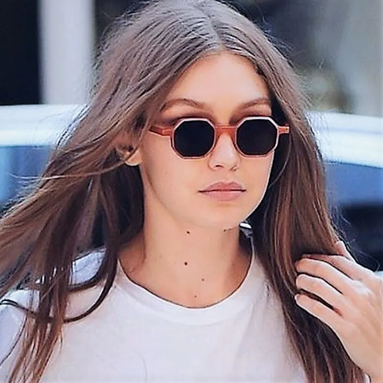 CCSPACE Polygon Samll Frame Sunglasses Men Women Octagon Brand Glasses Designer Fashion Male Female Shades 45424
CCSPACE Polygon Samll Frame Sunglasses Men Women Octagon Brand Glasses Designer Fashion Male Female Shades 45424
