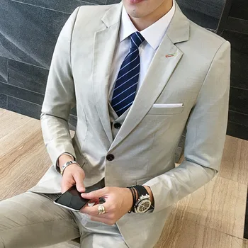 Spring big yards suit three-piece suit, cultivate one's morality male business casual sky blue wedding dress
Spring big yards suit three-piece suit, cultivate one's morality male business casual sky blue wedding dress