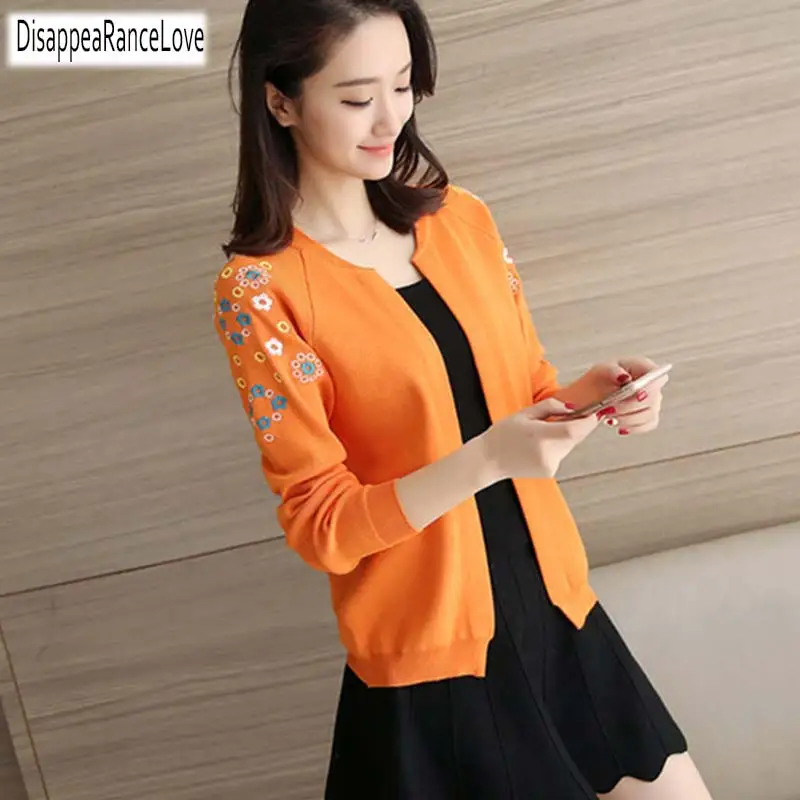 Disappearancelove 2019 Women's Sweater Autumn New Cotton Florals Embroidered long sleeves Knitted Sweater cardigan Sweater Coat
Disappearancelove 2019 Women's Sweater Autumn New Cotton Florals Embroidered long sleeves Knitted Sweater cardigan Sweater Coat