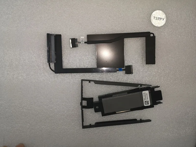 Новый для Lenovo ThinkPad P50 SSD HDD жесткий диск L + R кабель Caddy лоток кронштейн DC02C007C10 DC02C007B10
Новый для Lenovo ThinkPad P50 SSD HDD жесткий диск L + R кабель Caddy лоток кронштейн DC02C007C10 DC02C007B10
