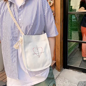 Casual Fashion Women Canvas Shoulder Bag Niche Design Handbag Print small Fresh Messenger Bag Bolsa Feminina 2019 Moda Saco 50
Casual Fashion Women Canvas Shoulder Bag Niche Design Handbag Print small Fresh Messenger Bag Bolsa Feminina 2019 Moda Saco 50