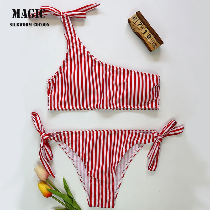 Hot Swimsuit Monokini Woman Stripes One Shouder Bandage Swimwear Sexy Bikinis Set Red Black Swimming Suit Swimsuit For Girls2018
Hot Swimsuit Monokini Woman Stripes One Shouder Bandage Swimwear Sexy Bikinis Set Red Black Swimming Suit Swimsuit For Girls2018