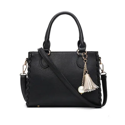 2019 new women's bag European and American fashion tassel handbag ladies one-shoulder crossbody bag simple joker bag
2019 new women's bag European and American fashion tassel handbag ladies one-shoulder crossbody bag simple joker bag