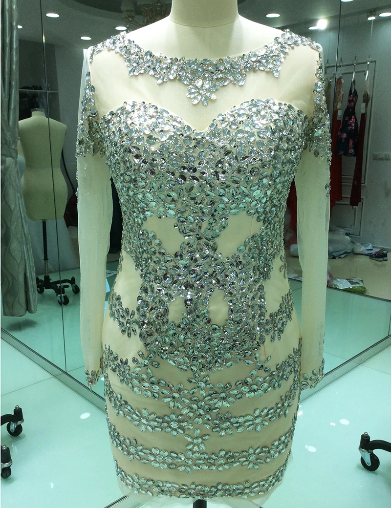 Backless Short Prom Dresses 2018 Crystals Beaded with Long Sleeves Knee Length Women Formal Evening Party Gowns Vestido De Festa
Backless Short Prom Dresses 2018 Crystals Beaded with Long Sleeves Knee Length Women Formal Evening Party Gowns Vestido De Festa