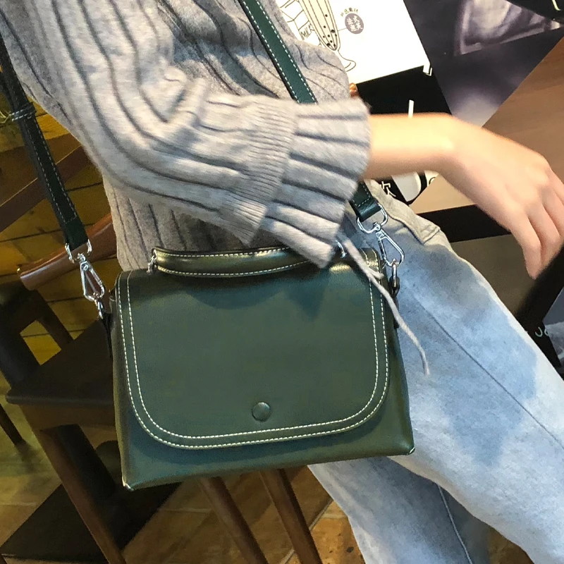 Women genuine leather handbag Real Cow Leather Ladies HandBags Women Totes Messenger Bags Designer Luxury Brand Bag
Women genuine leather handbag Real Cow Leather Ladies HandBags Women Totes Messenger Bags Designer Luxury Brand Bag