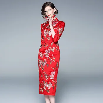 Cheongsam Chinese Dress Women Spring Summer Vintage Embroidery Stand collar 3/4 sleeve Side split Elegant Sexy Slim qipao dress
Cheongsam Chinese Dress Women Spring Summer Vintage Embroidery Stand collar 3/4 sleeve Side split Elegant Sexy Slim qipao dress