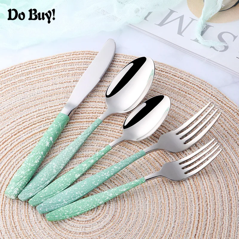 5 pcs American Dinnerware Set Luxury Cutlery Steel Set Quality Tableware Knives Forks Dining Dinner Set Western Food Restaurant
5 pcs American Dinnerware Set Luxury Cutlery Steel Set Quality Tableware Knives Forks Dining Dinner Set Western Food Restaurant