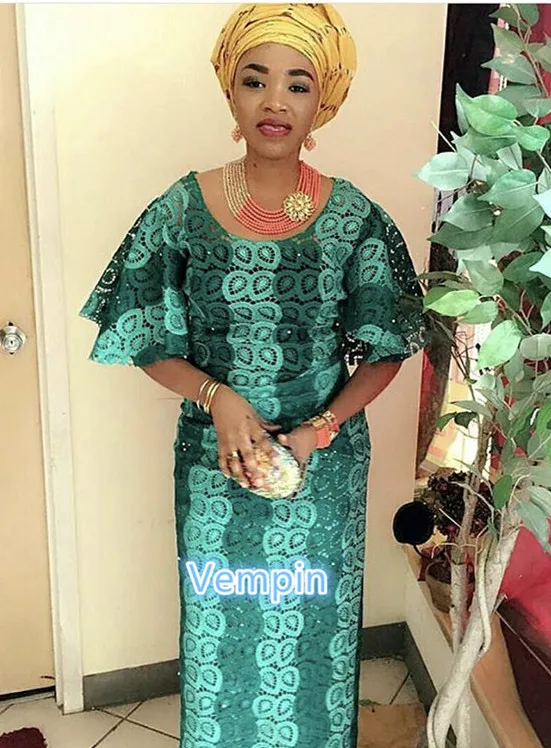 African lace fabric 2019 high quality lace Wholesale price Nigerian lace Water Soluble guipure lace fabric
African lace fabric 2019 high quality lace Wholesale price Nigerian lace Water Soluble guipure lace fabric