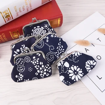 1pcs fashion Flower Printing Change Coin Purse Women Bag For Coins Ladys Money Bag Hasp Coin Purse
1pcs fashion Flower Printing Change Coin Purse Women Bag For Coins Ladys Money Bag Hasp Coin Purse