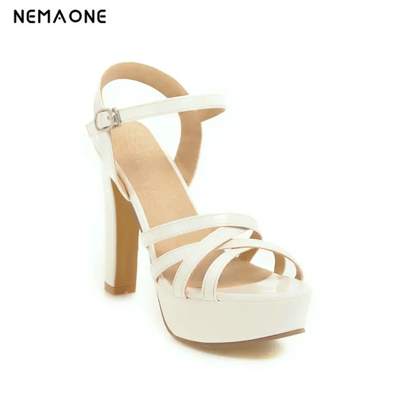 New Fashion Sexy Women Sandals Buckle Strap 11.5cm Super High Heels Fashion Platform Sexy Wedding Female Shoes
New Fashion Sexy Women Sandals Buckle Strap 11.5cm Super High Heels Fashion Platform Sexy Wedding Female Shoes