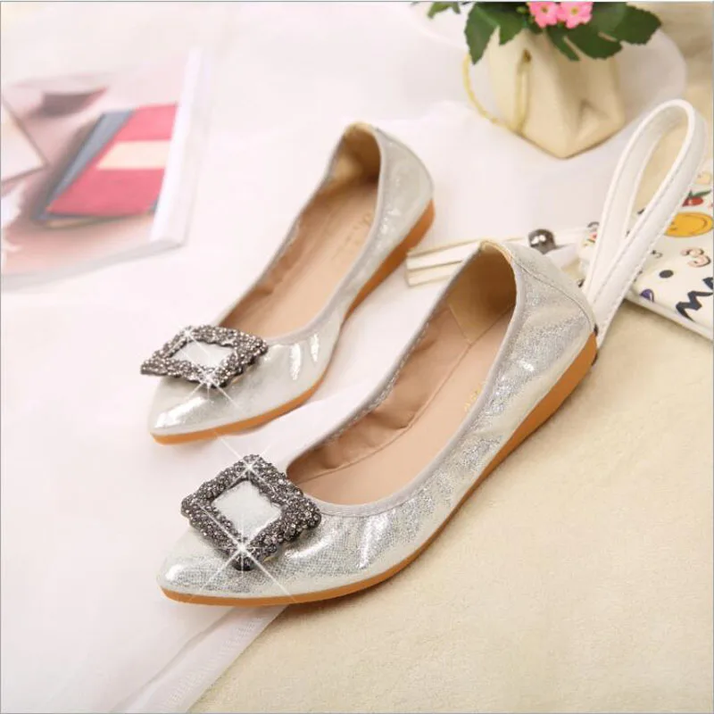 Summer Genuine Leather Breathable Soft Bottom Mother Shoes for Women Big Plus Size Hollow Out Flat Shoes Zapatos Mujer
Summer Genuine Leather Breathable Soft Bottom Mother Shoes for Women Big Plus Size Hollow Out Flat Shoes Zapatos Mujer