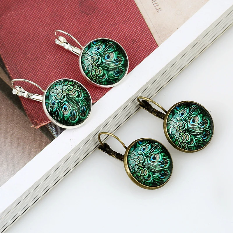 Graceful Peacock hairy Earrings Time jewel Earrings Glass material Wedding Gifts Classic fashion 1 pair Party High Quality
Graceful Peacock hairy Earrings Time jewel Earrings Glass material Wedding Gifts Classic fashion 1 pair Party High Quality