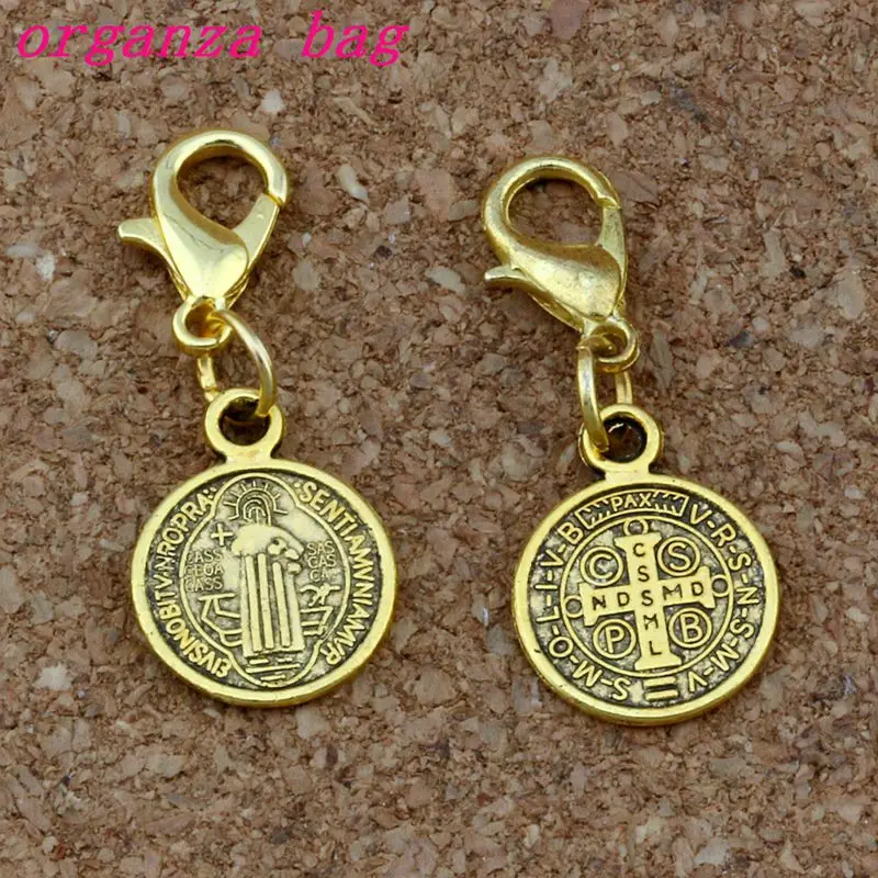 150Pcs/lots Saint Jesus Benedict Nursia Patron Medal Crucifix Cross Charms with Lobster clasp Fit Charm Bracelet DIY Jewelry
150Pcs/lots Saint Jesus Benedict Nursia Patron Medal Crucifix Cross Charms with Lobster clasp Fit Charm Bracelet DIY Jewelry
