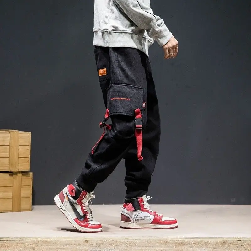 Cargo Pants Men Plus size Patchwork Streetwear Pocket Joggers Loose Hip hop Elastic Waist Ankle length Trousers Techwear
Cargo Pants Men Plus size Patchwork Streetwear Pocket Joggers Loose Hip hop Elastic Waist Ankle length Trousers Techwear