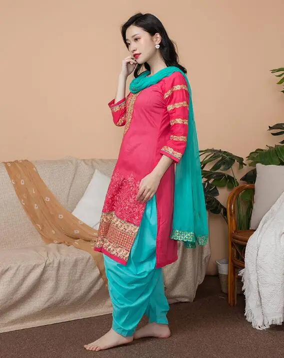India Fashion Woman Ethnic Styles Embroidery Costume Cotton Top Spring Summer Travel Dance Dress Lady Long Comfortable Top
India Fashion Woman Ethnic Styles Embroidery Costume Cotton Top Spring Summer Travel Dance Dress Lady Long Comfortable Top