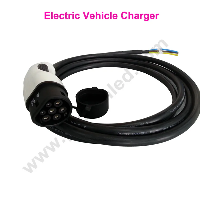 32A 63A 3 phase Female car side connector European IEC 62196-2 standard type 2 EV charger cable 4m long for electric car station
32A 63A 3 phase Female car side connector European IEC 62196-2 standard type 2 EV charger cable 4m long for electric car station