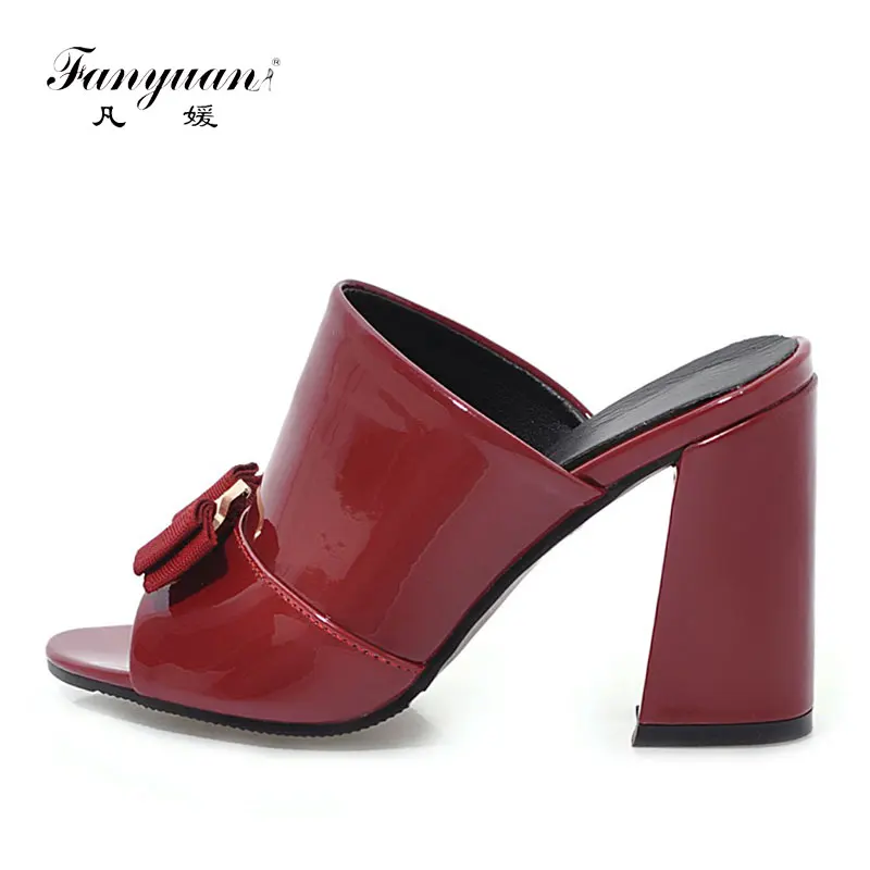 Fanyuan Women Slippers 2018 Elegant Butterfly-Knot Ladies Slides Stylish Hoof Heel Nightclub Shoes Summer Stiletto Open Toe
Fanyuan Women Slippers 2018 Elegant Butterfly-Knot Ladies Slides Stylish Hoof Heel Nightclub Shoes Summer Stiletto Open Toe