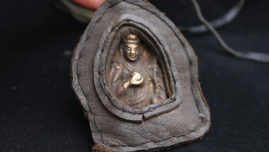 Tibet old Buddhism copper Cowhide Yellow Jambhala Wealth God Buddha Statue