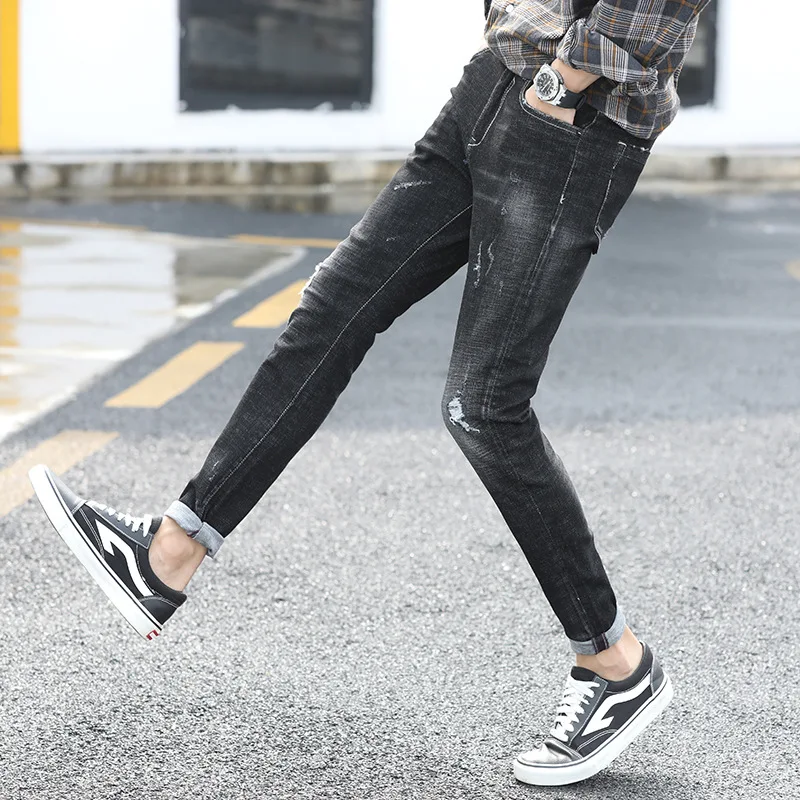 Korean version of the spring new men's jeans trend type men's hole breathable slim slimming elastic pants casual pants
Korean version of the spring new men's jeans trend type men's hole breathable slim slimming elastic pants casual pants
