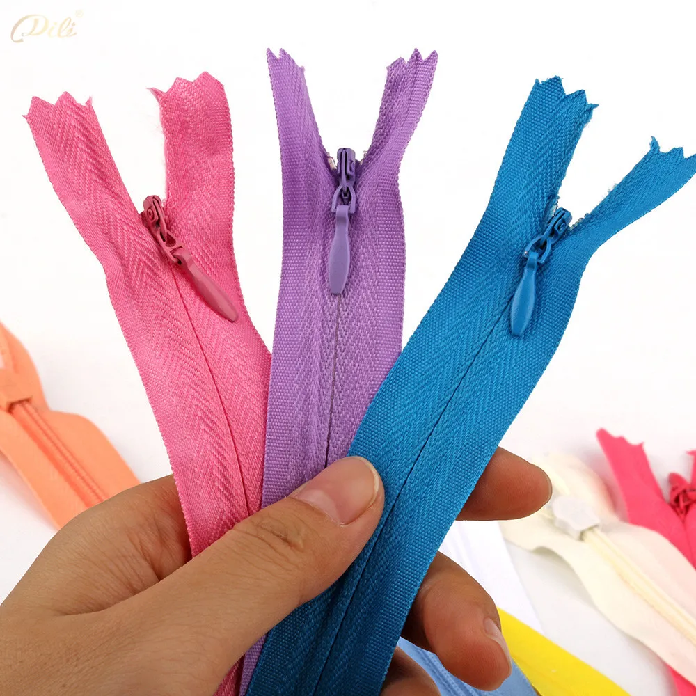 10PCs 3# Invisible Zippers Garment Tailor Accessories Nylon Coil Dress Trousers Slider DIY Sewing Clothing Closure Zips 24cm
10PCs 3# Invisible Zippers Garment Tailor Accessories Nylon Coil Dress Trousers Slider DIY Sewing Clothing Closure Zips 24cm